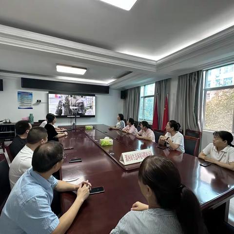 漯河市生态环境局郾城分局召开学习“人民满意的公务员”和“人民满意的公务员集体”先进事迹座谈会