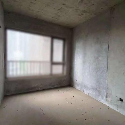 78.8 万带车位出售龙玺台产权 109平4/2/2正中庭，两梯四户，小刀！看房☎️68566-67176