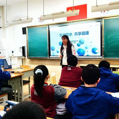 保障饮水安全，维护师生健康———铁五小学、铁五第二小学开展饮用水安全知识培训