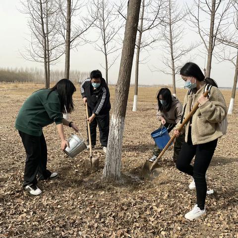 市政工程项目团支部组织开展“学习雷锋好榜样，钉子精神永相传”雷锋月主题活动