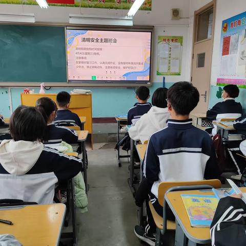 清明祭英烈，厚植爱国情——出头岭镇初级中学清明爱国主义教育活动