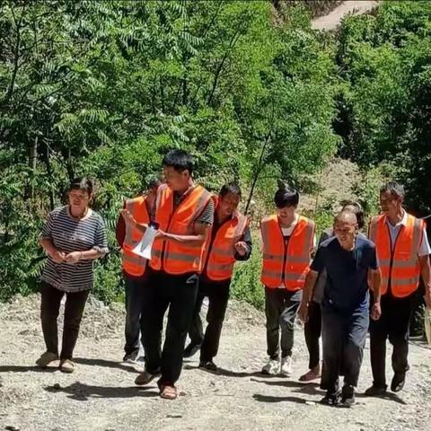 青铜关镇优秀片长—营丰村瓦屋场片区片长倪世平