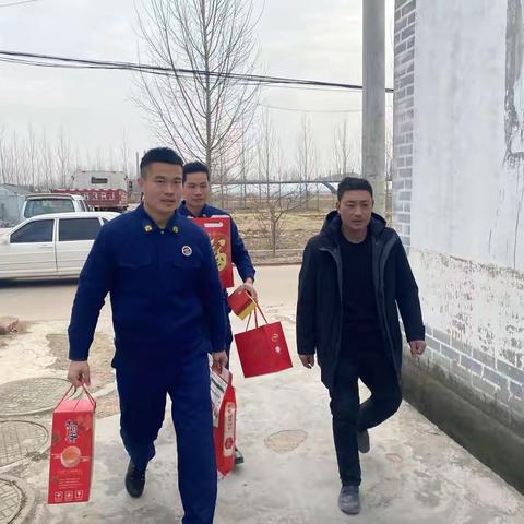 【临沂支队】消防蓝焰暖人心——莒南大队开展节前走访慰问活动