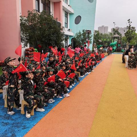【国庆阅兵】童心向军敬胜利,迷彩筑梦伴成长——来安县永阳幼教集团清流分园开展纪念抗战胜利80周年阅兵活动