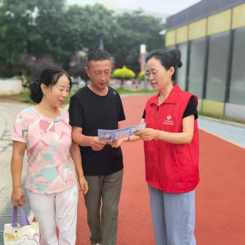 反诈宣传进社区 携手共筑防火墙——英雄中路街道蔡家巷社区开展防范电信诈骗宣传活动