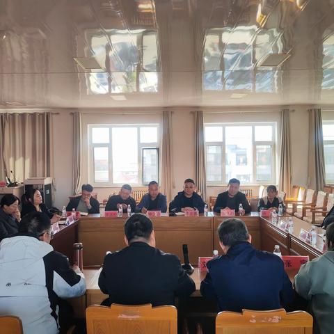 精准服务送农技 护航春耕助发展 留守营镇举办农业技术交流座谈会