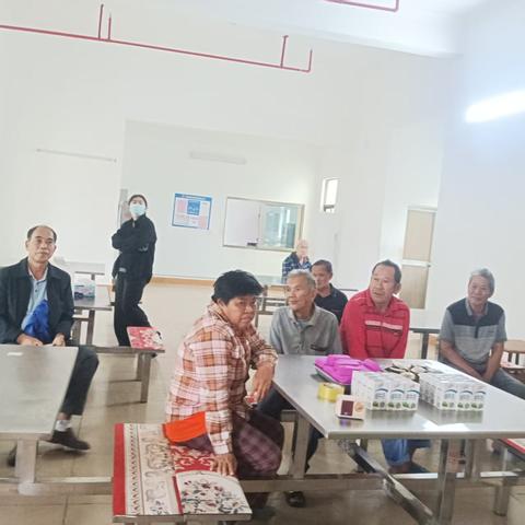 温情陪伴，笑语满堂｜皇桐镇民政站社工与敬老院长者共度暖心重阳