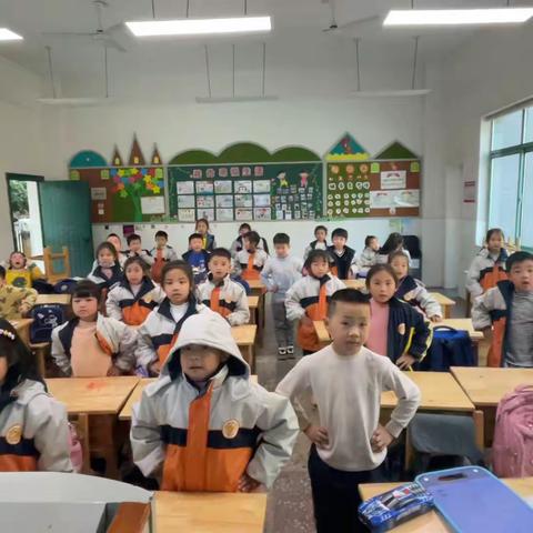 🏫先锋小学 2201 班🚩第3次课教学反馈