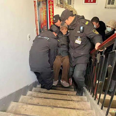 排忧解难，情系业主 ──宝石花泾河园中队