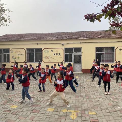 大马庄小学武术课间操