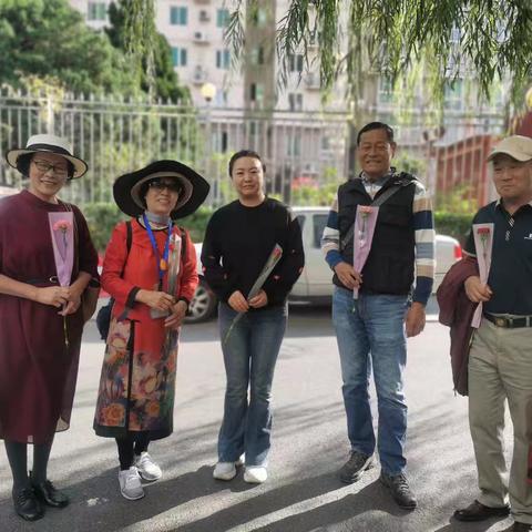 幸福花开，情暖重阳  —— 以花之名，传递爱的温度