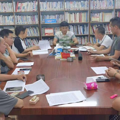 多琏村委会开展《未成年人保护法》、预防校园欺凌讲座