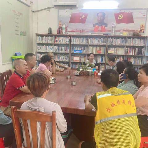 临城镇多琏村委会开展登革热防控与宣传活动