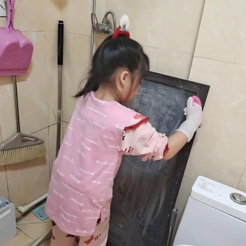 金兔献瑞 巧手迎春