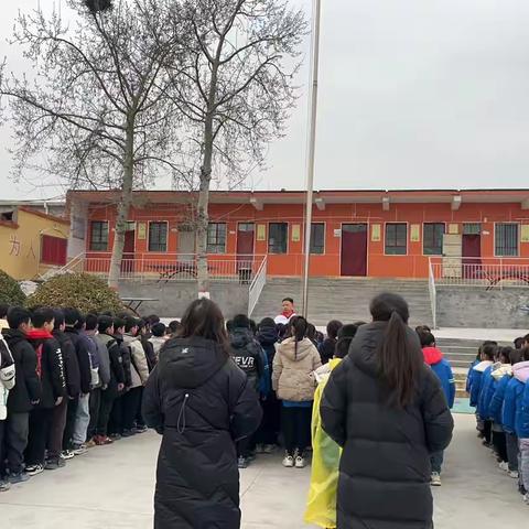 “防震减灾，守护成长”——白府小学防震减灾演练