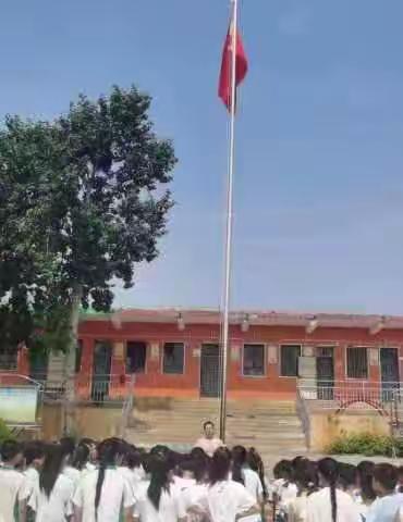 白府小学守护生命 防震减灾从我做起
