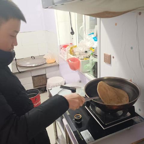 为父母分忧解愁——辽河中学家校联动系列展示（97）