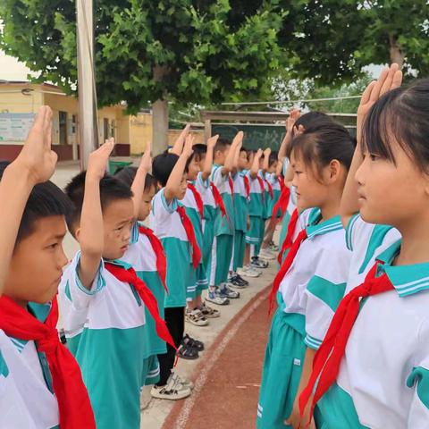 红领巾爱祖国    争做新时代好队员——记道口铺街道中心学校代屯小学少先队入队仪式