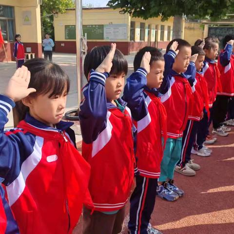 红领巾向党，梦想正起航——道口铺街道中心学校代屯小学举行建队日入队仪式