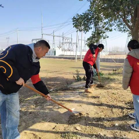 退伍不褪色 志愿显担当——城伯镇退役军人服务站开展环境卫生整治志愿服务活动
