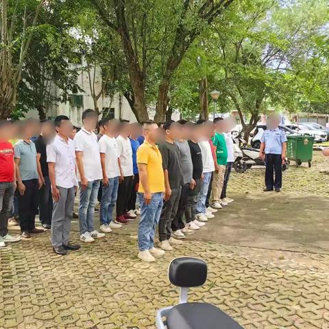 儋州市司法局东成司法所组织开展社区矫正对象集中警示教育活动