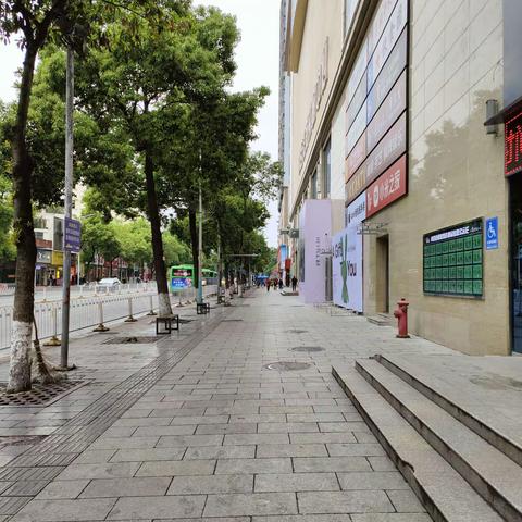 恩施来凤店防损每日巡查报告