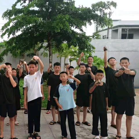 护苗‖浓情端午 “粽”享快乐—东方市感恩学校开展关爱青少年行动