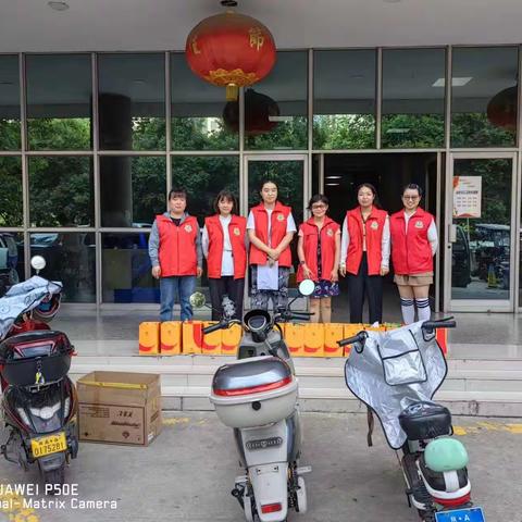 高温酷暑送清凉 关爱残疾困难独居老人