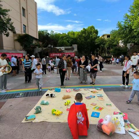 儿童梦想集市 绽放公益之美——甸柳第三社区举办儿童节公益集市活动