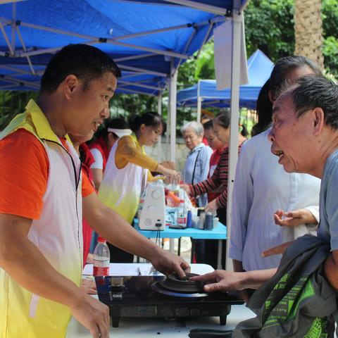 【社区活力资金】招商澜园社区居委会开展“润城圩日 ”有烟火，亲邻党建暖民心便民服务活动