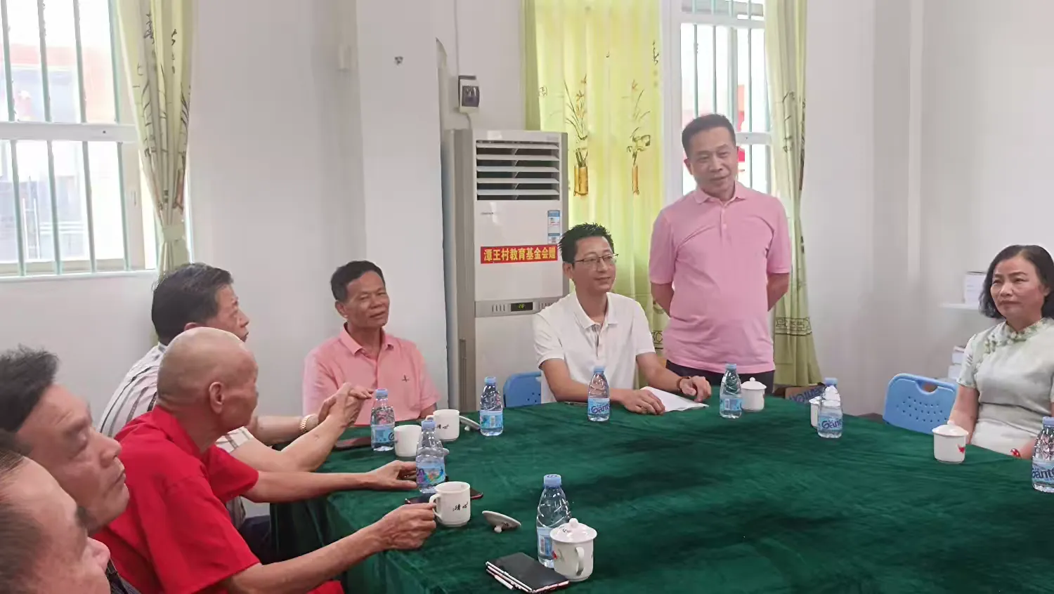 简篇-赓续红色血脉 情系学子爱心公益行 “健康中国校园行” 中小学学生足踝和骨骼健康公益筛查活动