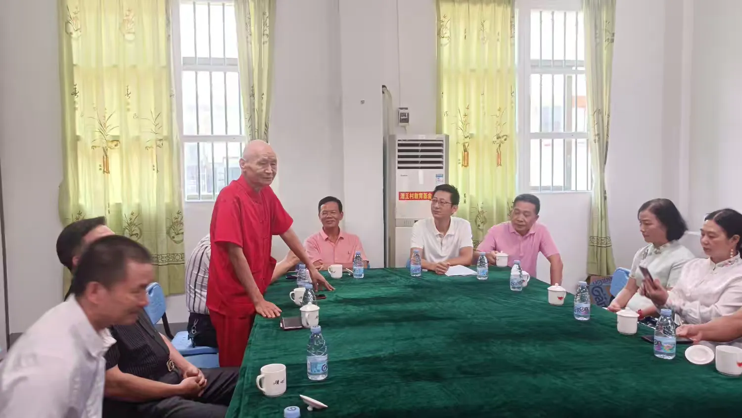 简篇-赓续红色血脉 情系学子爱心公益行 “健康中国校园行” 中小学学生足踝和骨骼健康公益筛查活动