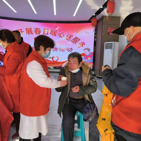 志愿服务送温暖 义务理发传真情