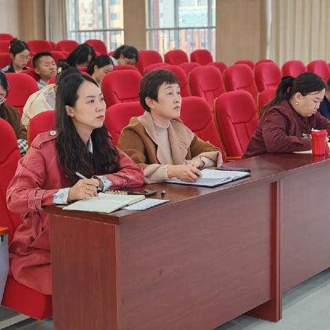 菁蓝讲堂启新思——滨城区第三中学名师专题报告会