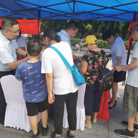 以点带面，东莞市分行开展反洗钱宣传月活动筑牢反洗钱防线