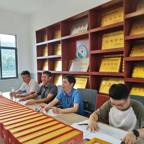 《创优质均衡，促学校发展》——市义教均衡发展检查组到弋阳县旭光学校督导检查纪实