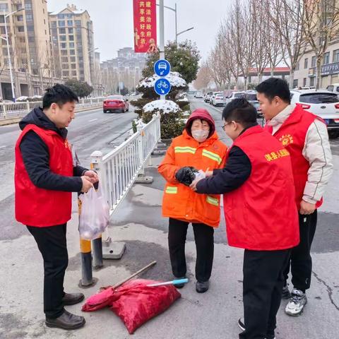 【淇医之声】“腊八”送温情“粥到”暖人心——淇县人民医院开展“党员进社区 温暖环卫工”志愿服务活动