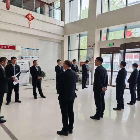 南召支行开展青年员工讲合规活动