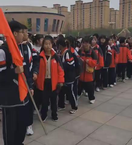 积跬步，至千里；扬青春，磨意志——记菏泽一中高二20班远足活动