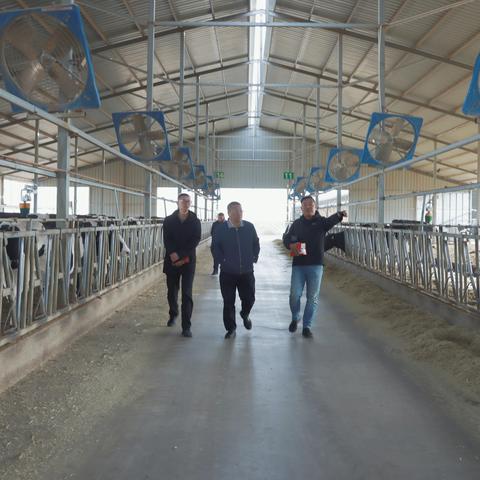 走访看望见习生 温暖关怀暖人心 ——灵武市职业技术学校校领导深入企业看望慰问见习学生