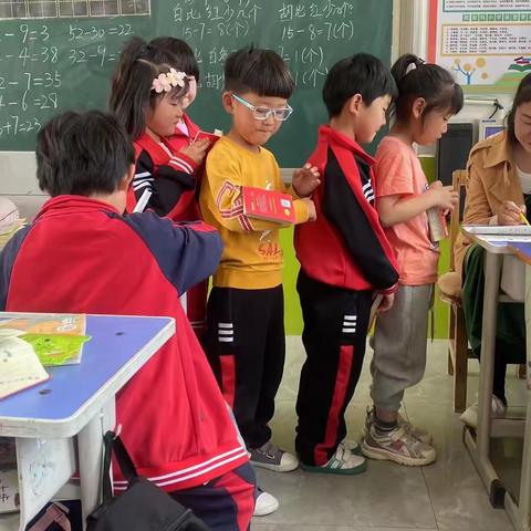 童年不同样 乐考伴成长—— 小学一、二年级乐考活动