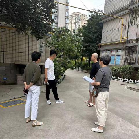 握手言和 仍是邻居      ——电子城街道科技路社区调解邻里漏水矛盾