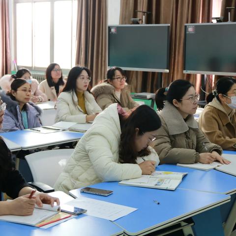 研教学 共进步 ——我校英语组开展新学期第二次教研活动