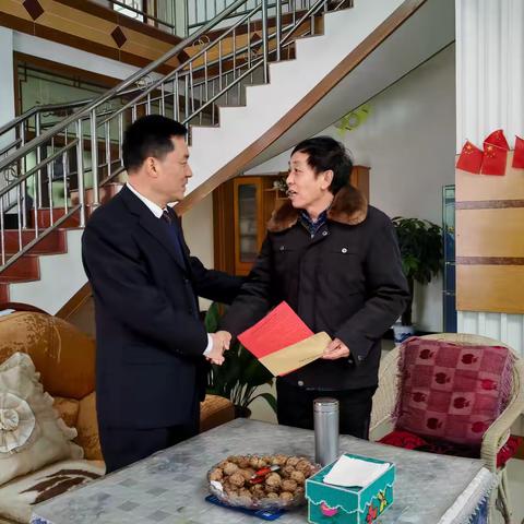 【岚皋税务】真情慰问送关怀 岁寒情深暖意浓