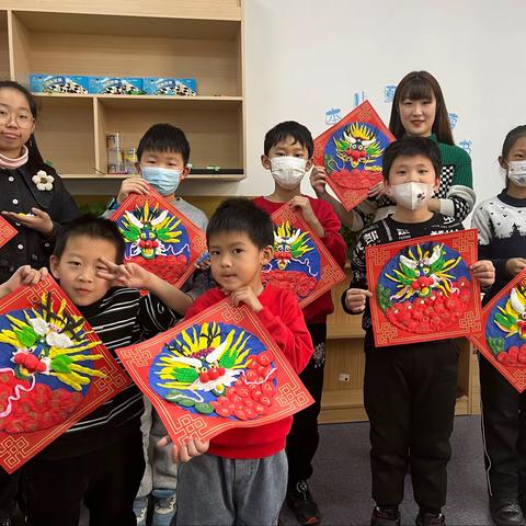 “春龙抬首 鸿运当头”第一城社区举办儿童趣味手工粘土活动