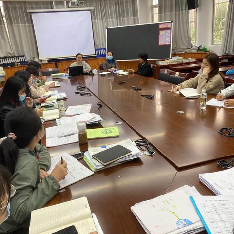 【海口市海甸小学·教学】研课标，理教材，促成长—海口市海甸小学第一周数学组教研活动