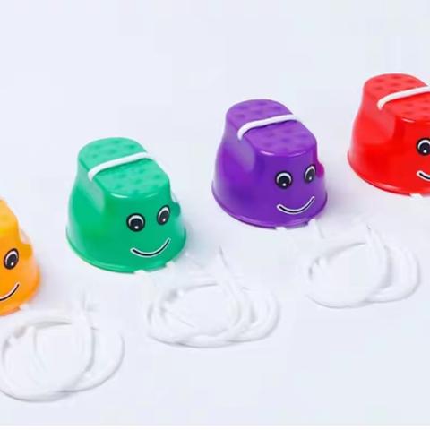 榆林市妇联幼儿园中一班体育活动——你好呀“高跷”