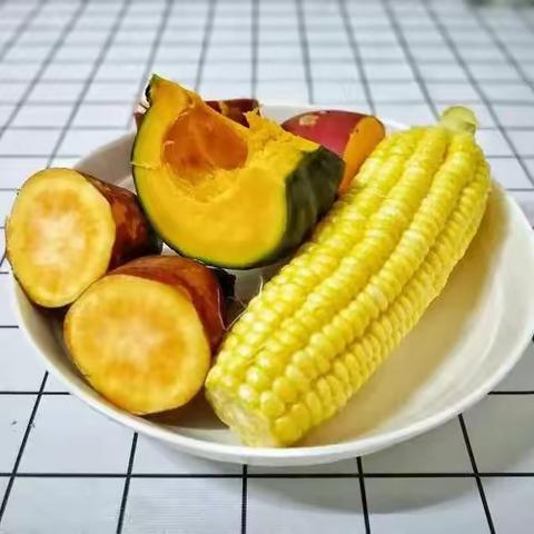 “薯”与我们的冬天———榆林市妇联幼儿园中一班主题活动