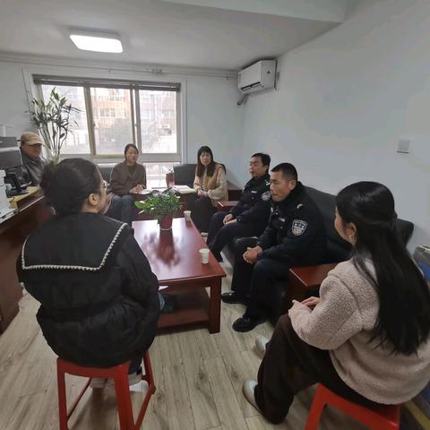 【红色等驾坡】建工路社区召开工作部署会议 聚焦辖区近期重点工作