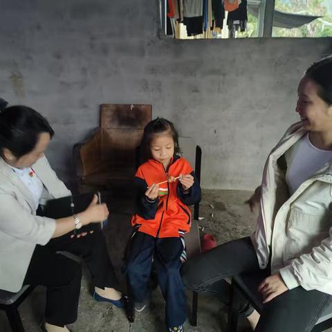 “家校合作，协同育人”——三亚市育才中心学校开展2025年秋季学期“万名教师访万家活动”